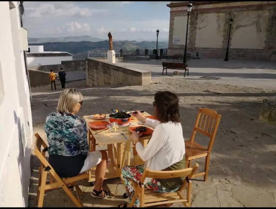 Acogedora Casa Rural En Olvera La Morada Esterno foto